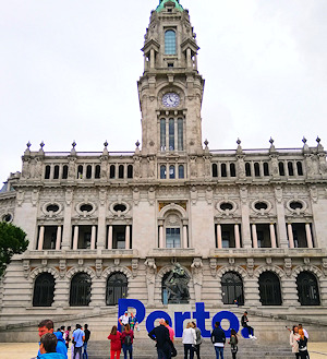 Porto Central Square