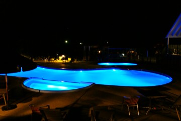 Cooks Beach Holiday Resort pool